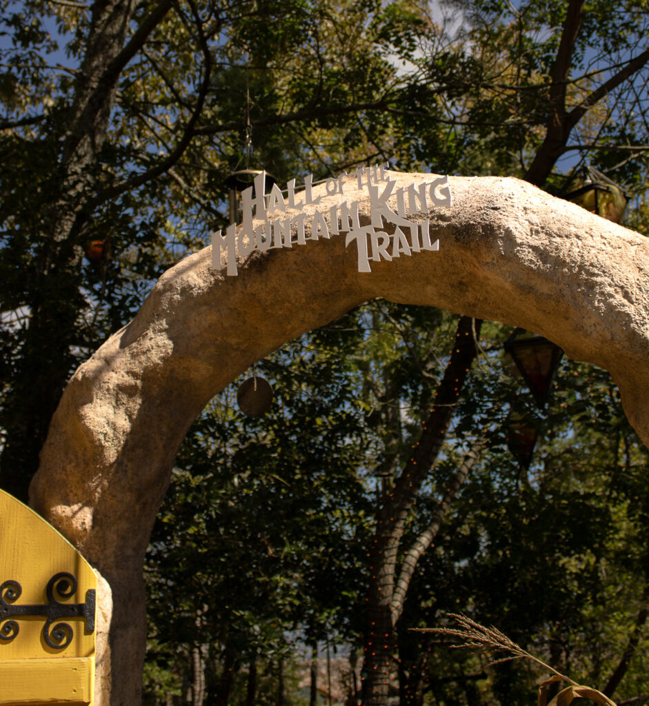 Hall of the Mountain King trail at Rock City.